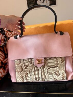 Louis Vuitton python lockme MM